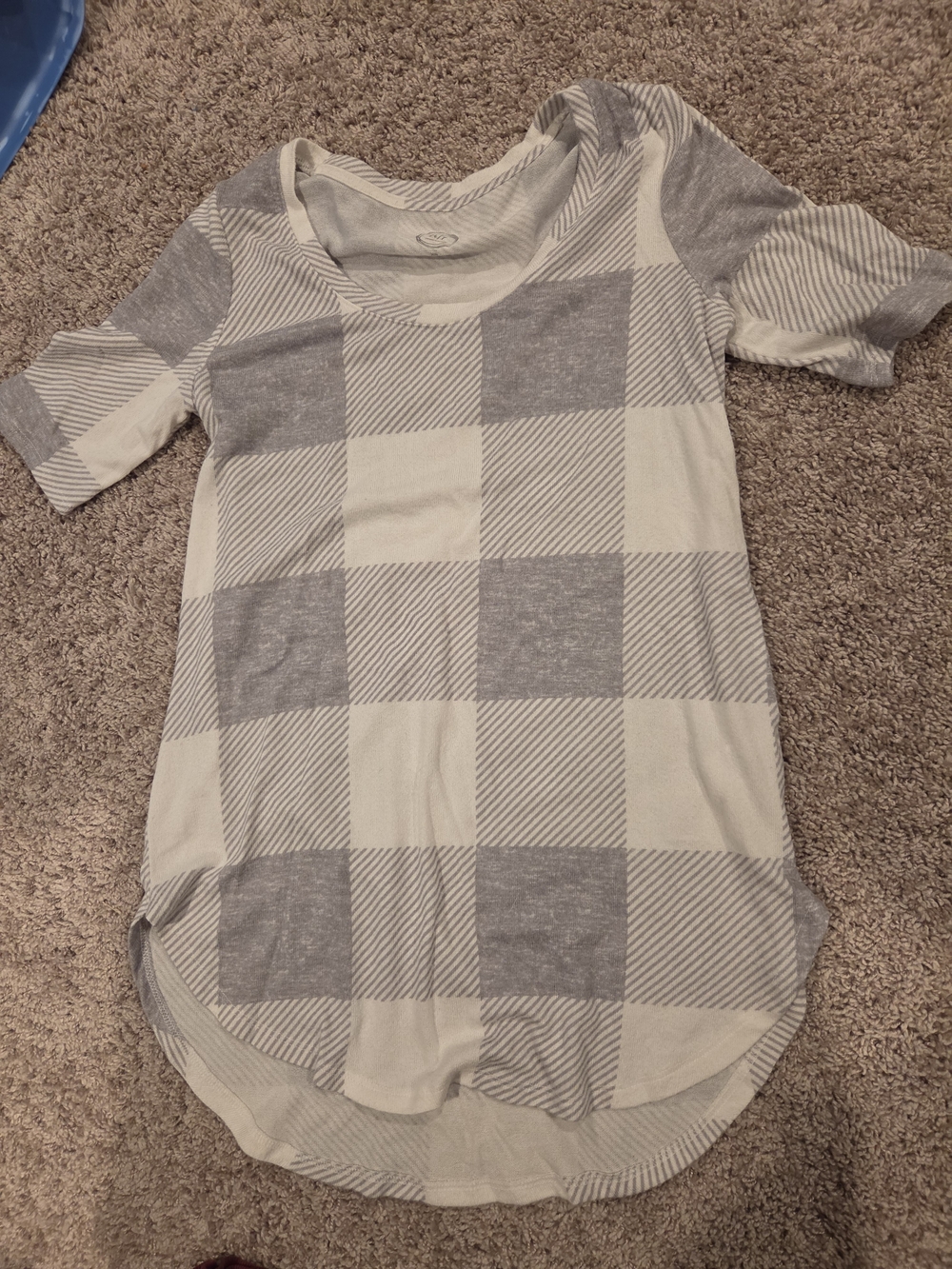 24/7 Maurices Gray Buffalo Check Short Sleeve Tee